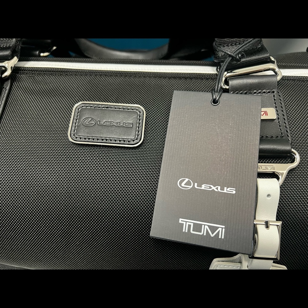 Lexus Tumi duffel bag - Picture 5 of 5
